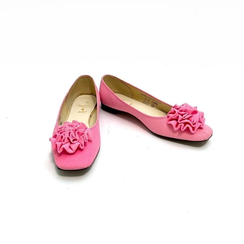 Vintage 1960s vegan pink fabric rosette flats - Picture 5 of 9